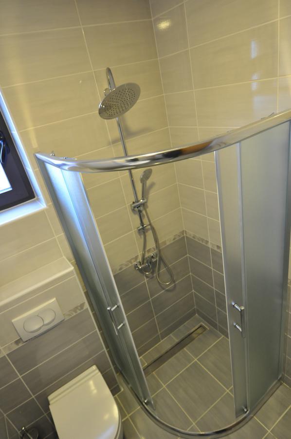 Alex 2 Apartman Vrnjacka Banja Phòng bức ảnh