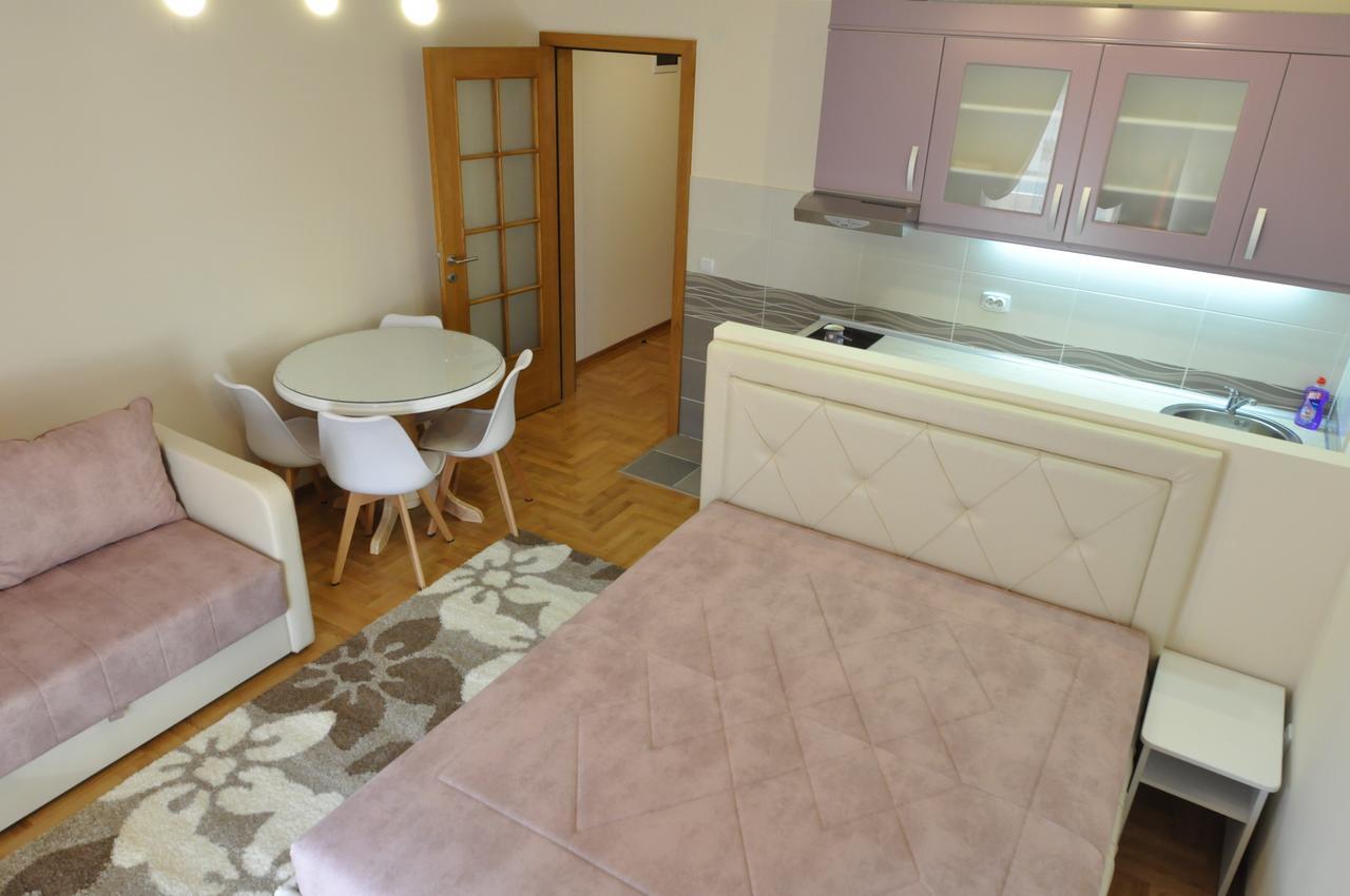 Alex 2 Apartman Vrnjacka Banja Phòng bức ảnh