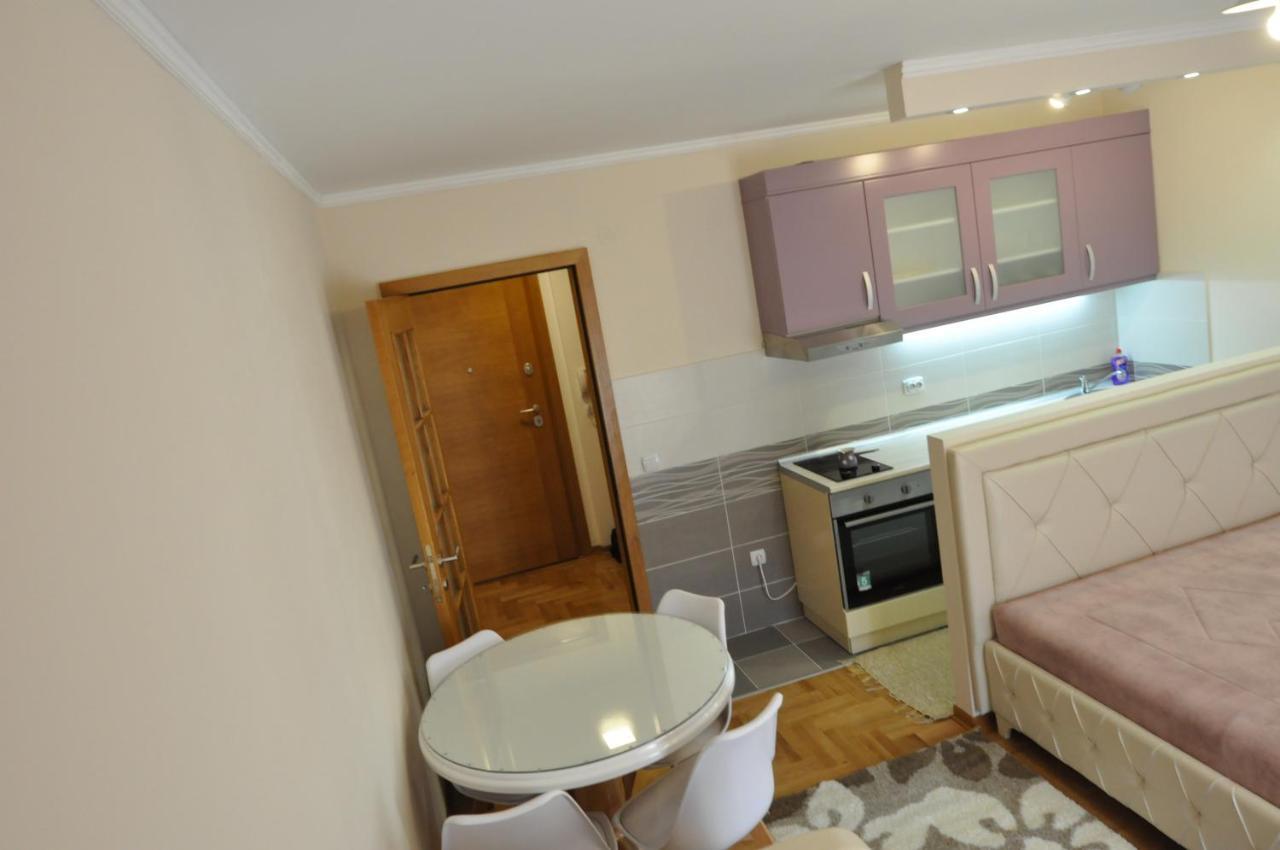 Alex 2 Apartman Vrnjacka Banja Phòng bức ảnh